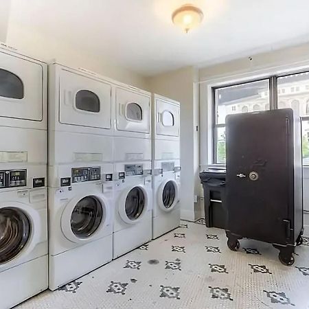 Perfect 1Br In Prime Location & View Of Stadiums Detroit Exteriör bild